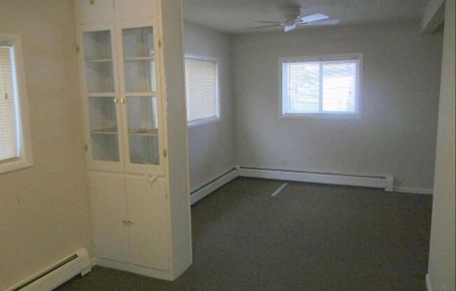 Spacious 2 Bed 1 Bath Home with Large Lot and Garage For Rent