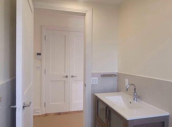 3 beds, 3 baths, $14,000, Unit PHD