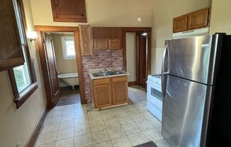 2 beds, 2 baths, $799