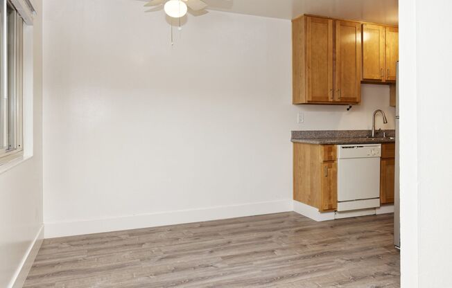 1 bed, 1 bath, 650 sqft, $1,971, Unit 29