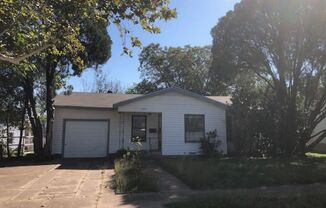 3 beds, 1 bath, $995