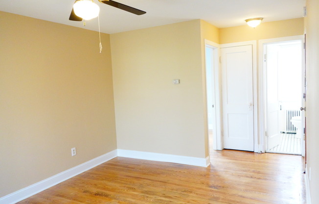 1 bed, 1 bath, 550 sqft, $1,450, Unit 4