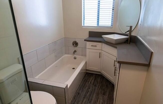 1 bed, 1 bath, 625 sqft, $2,798, Unit 302