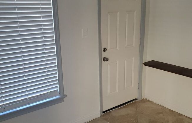 Studio, 1 bath, $1,375, Unit 06