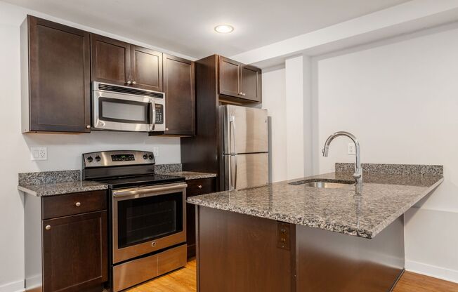 1 bed, 1 bath, 750 sqft, $1,595, Unit 105