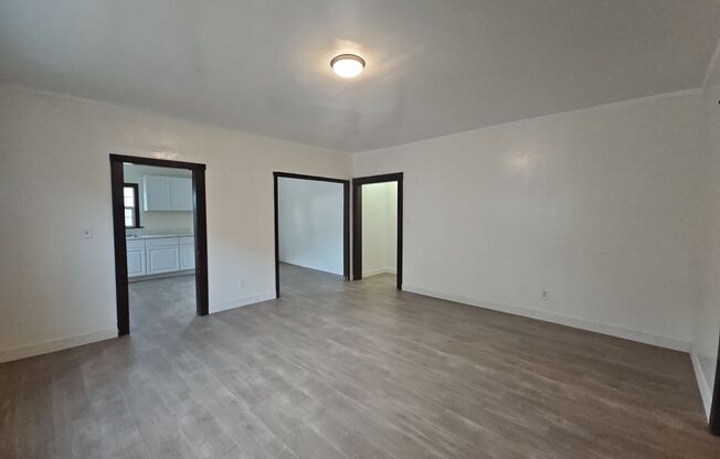 2 beds, 1 bath, 1,200 sqft, $3,052