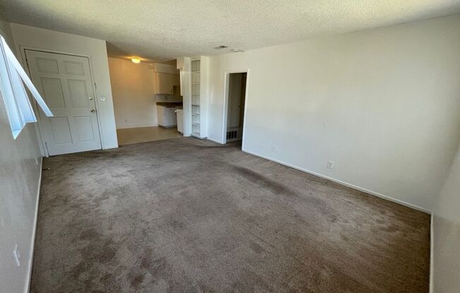 2 beds, 2 baths, $4,000, Unit 1