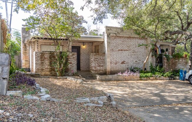 2305 Montclaire Street - MTC