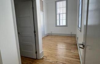 315 W 38 ST