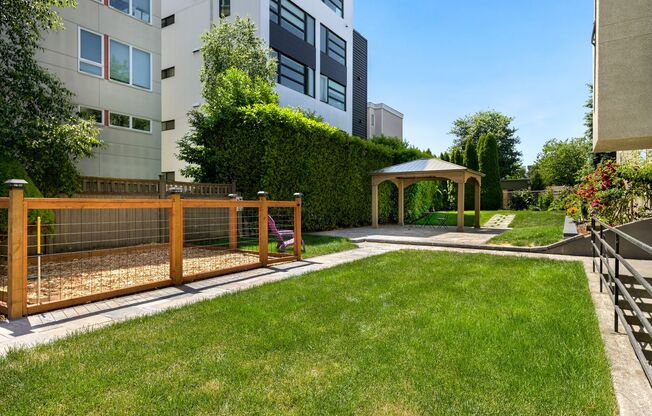 1 bed, 1 bath, 540 sqft, $1,440, Unit 32