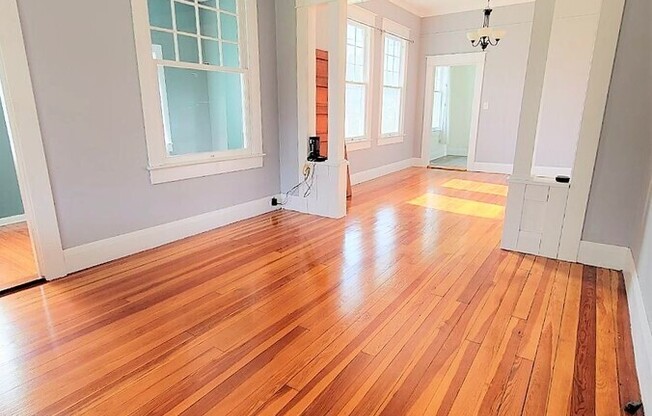 1708 MAIN ST