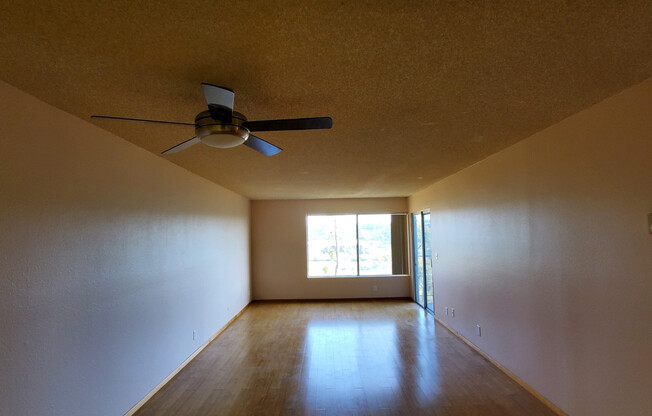 2 beds, 2 baths, $2,495, Unit # 11