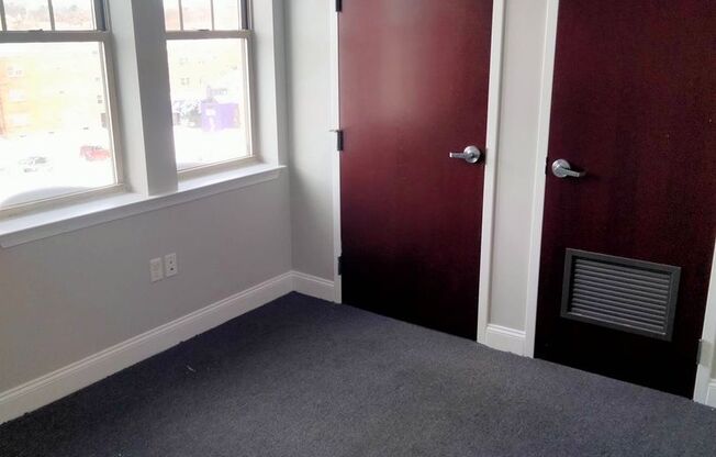 1 bed, 1 bath, 549 sqft, $1,325, Unit 416