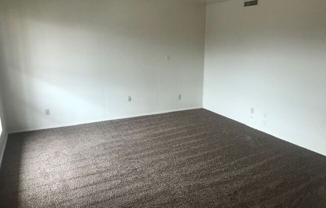 1 bed, 1 bath, 850 sqft, $850, Unit 4823