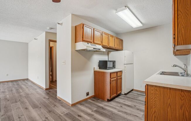 Studio, 1 bath, 500 sqft, $1,129, Unit 121