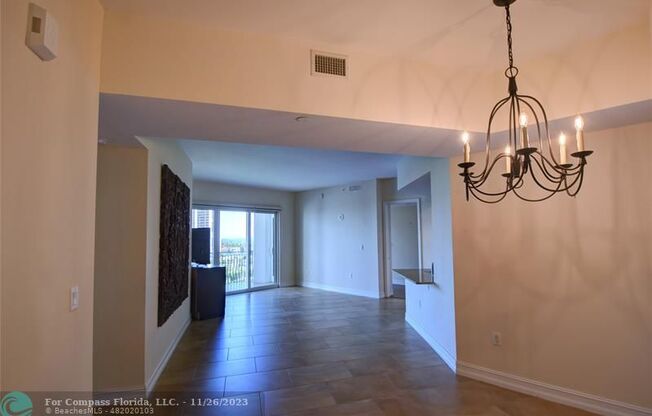 20000 E Country Club Dr