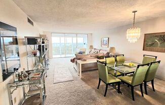 3 beds, 2 baths, $2,800, Unit # 1010