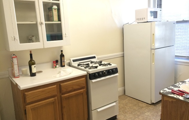 1 bed, 1 bath, 702 sqft, $2,250, Unit 02-033