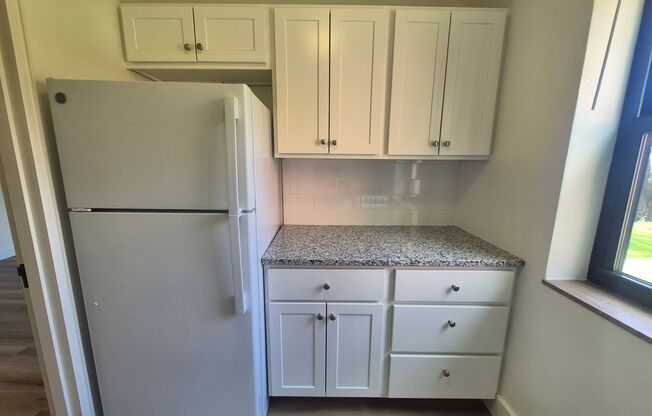 1 bed, 1 bath, 600 sqft, $1,199, Unit 5631 Rippey St. #A3