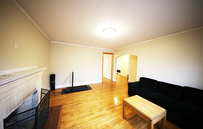 23 HEATH ST