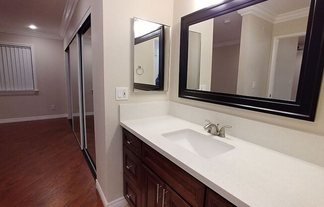 1 bed, 1 bath, 890 sqft, $2,550, Unit 114