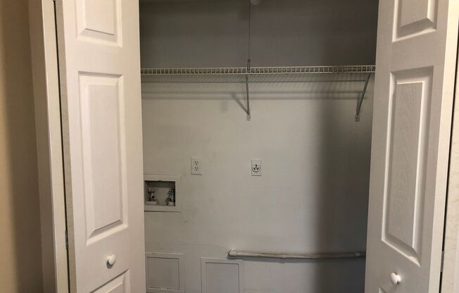 2 Bedroom 1.5 Bath Townhouse in Flowery Branch