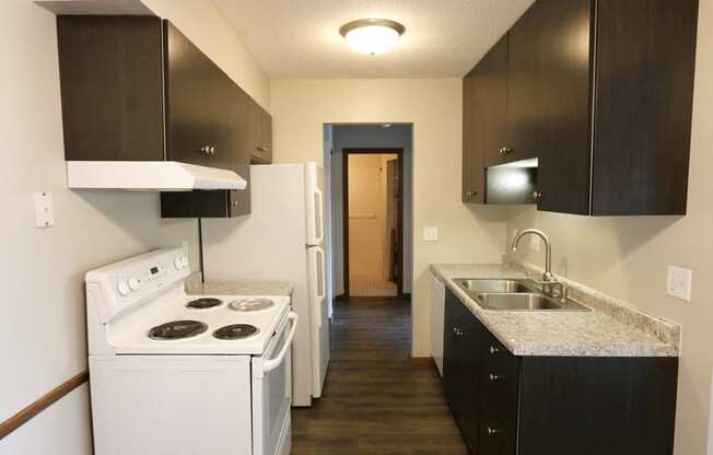 Edina Manor Apartments Kitchen, Edina, Minnesota