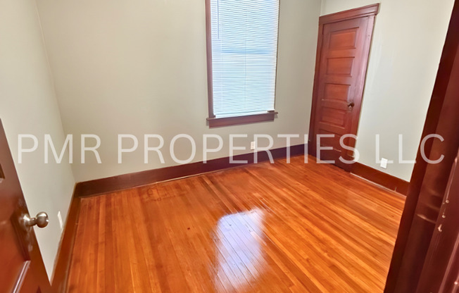 2 Bedrooms/1 Bathroom House