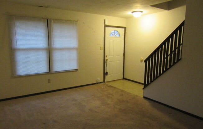 2 beds, 1.5 baths, 1,100 sqft, $1,225, Unit 211