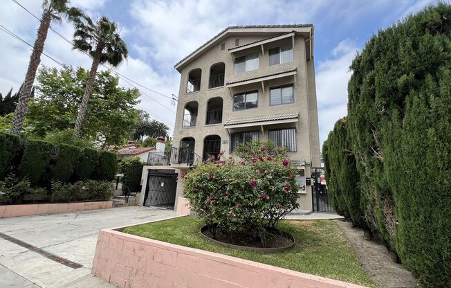 827 Glendale Blvd