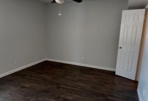 2 beds, 1 bath, 873 sqft, $1,120, Unit 08-0816