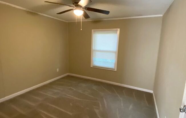 2/1 in Gastonia, NC - $100 refundable key deposit required