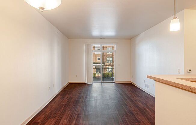 1 bed, 1 bath, 765 sqft, $1,390, Unit 8101-413