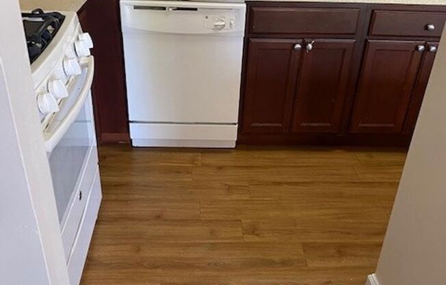 1 bed, 1 bath, 800 sqft, $1,525, Unit 3410 #103