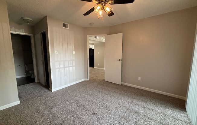 1 bed, 1 bath, 652 sqft, $1,195, Unit #1203