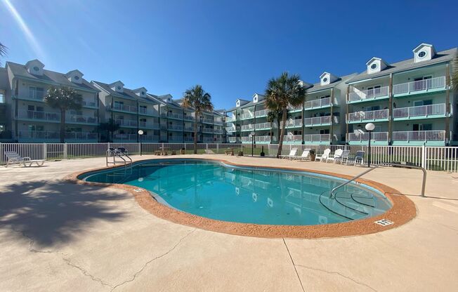 1BR/1BA Waterfront Condo for Rent on S. Lagoon!