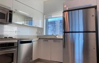 601 NE 36 ST