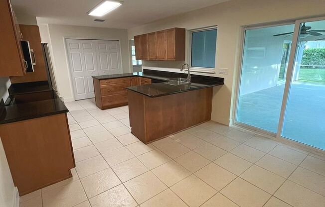 Updated 3 bedroom 2 Bathroom home in Beau Rivage!