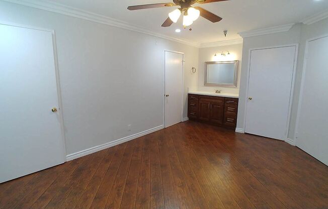 2 beds, 2 baths, 940 sqft, $2,895, Unit 406
