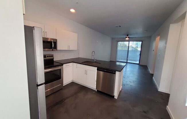 2 beds, 2 baths, 700 sqft, $1,625, Unit 2