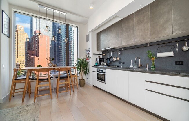 1 bed, 1 bath, 480 sqft, $3,900, Unit 10E