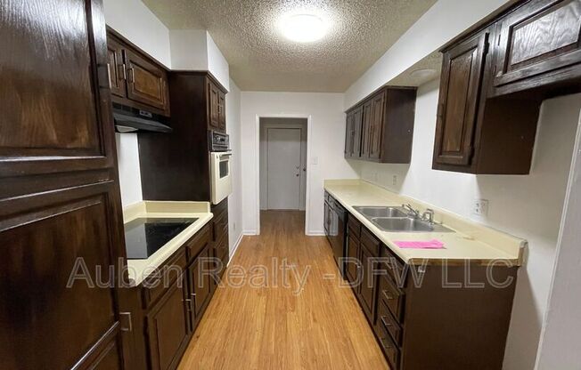 1510 BLACKWELL DR
