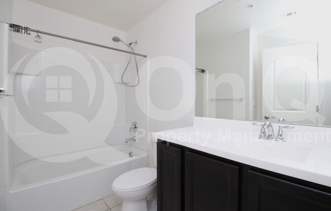 2 beds, 3 baths, 1,138 sqft, $1,899, Unit 1060