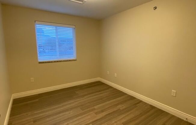 4 beds, 2 baths, 1,005 sqft, $1,450, Unit C303