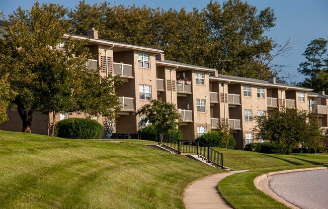 Renovated Apartment Homes Available at Kenilworth at Perring Park Apartments, Parkville, 21234