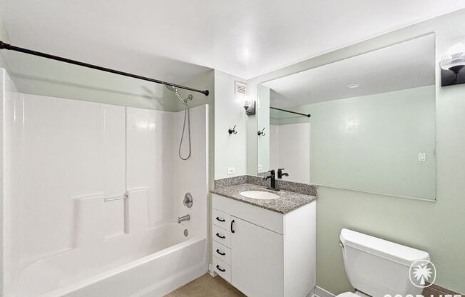 2 beds, 1 bath, $2,850, Unit Unit 710