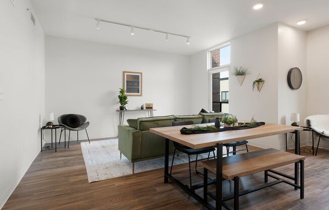 2 beds, 2 baths, 984 sqft, $1,673, Unit #327