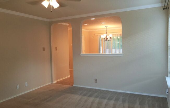 Well Maintained 3 Bedroom Home in Converse