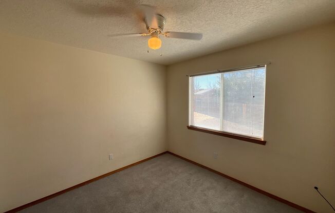 3 beds, 2 baths, $1,750