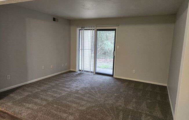 2 beds, 1 bath, 775 sqft, $885, Unit 364C